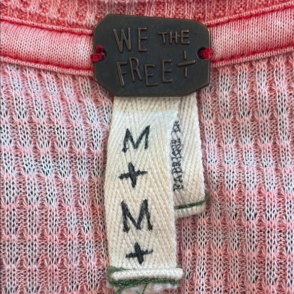 Women's Free People Pink Button-Down Boho Tunic - Picture 4 of 4